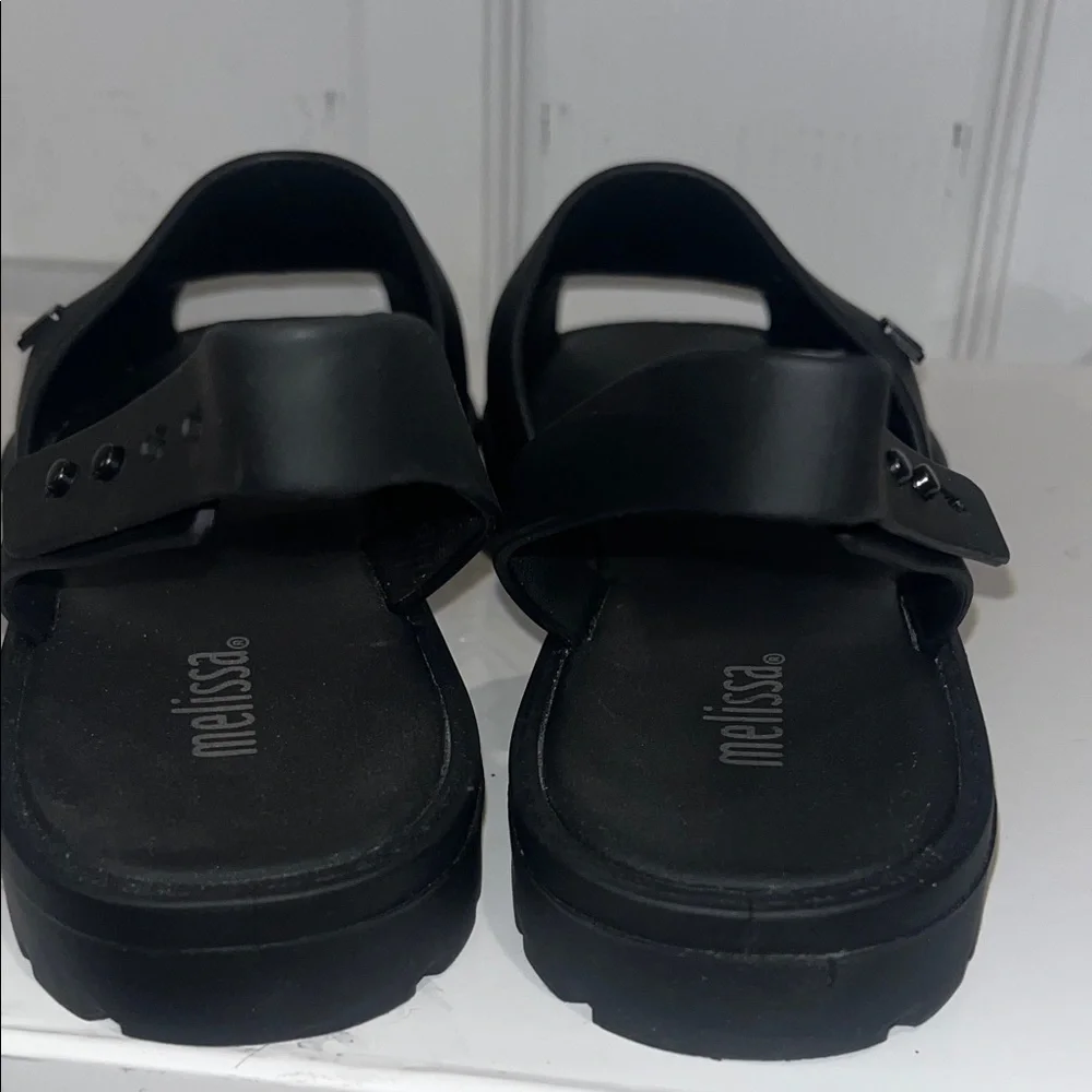 Melissa size adjustable
